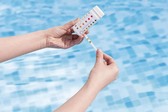 Bestway Flow clear Pool and Spa Water Test Strips (Pack of 50 Test Strips)